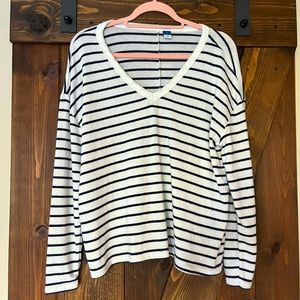 Old Navy Women’s Long Sleeve V Neck Size Small